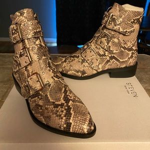 Steve Madden Triple Strap Studded boots